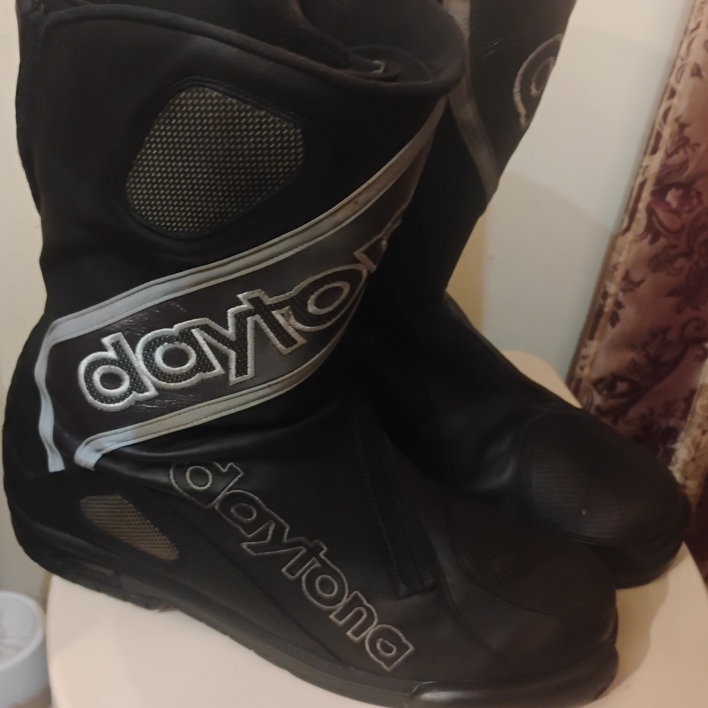 Daytona Black Riding Boots